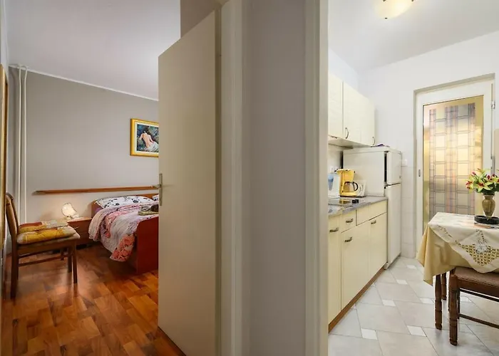 In With Swimming Pool Holiday home *